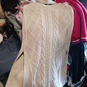 Elegant Cable Knit Poncho - Cream